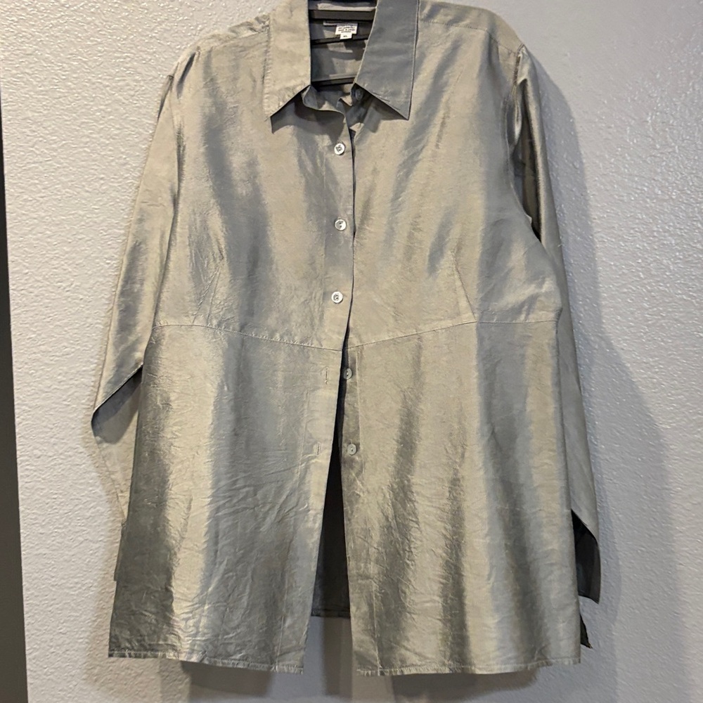 Elegant Silver Women's Blouse